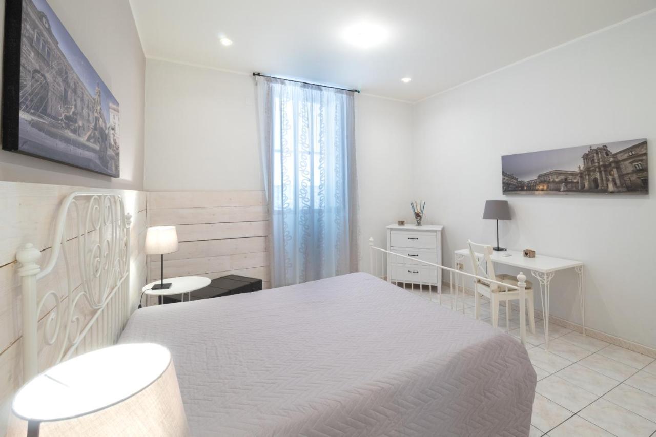 Syracuseapartments Il Piave Di Siracusa Appartamento Per 6 Persone Vicino Ad Ortigia A 200M Dal Mare Eksteriør billede