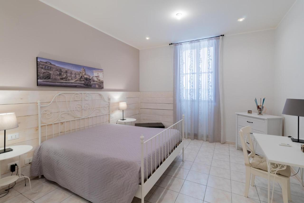 Syracuseapartments Il Piave Di Siracusa Appartamento Per 6 Persone Vicino Ad Ortigia A 200M Dal Mare Eksteriør billede
